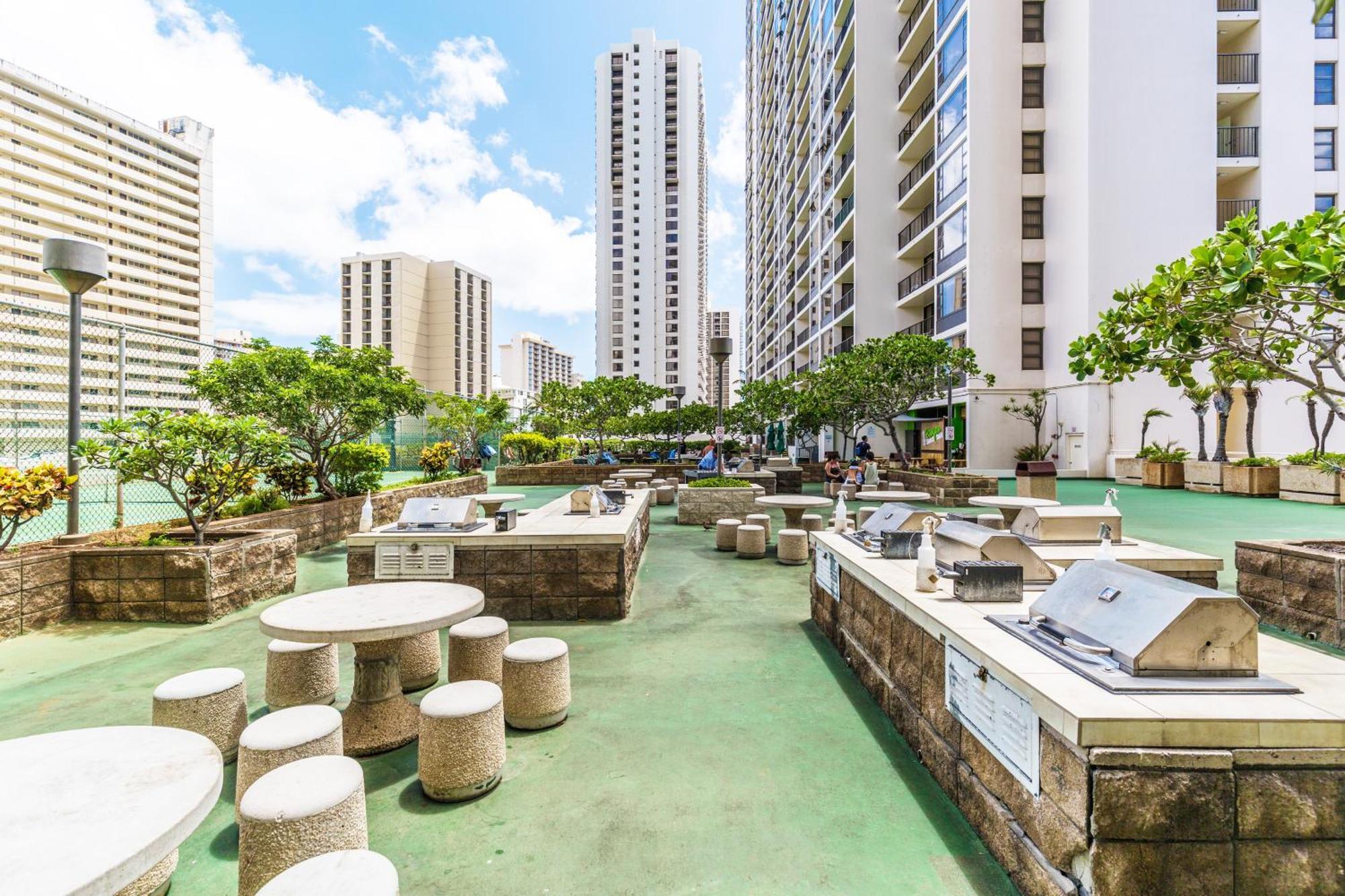 Great Ocean View Condo, Near Beach With Free Parking! Honolulu Exterior photo